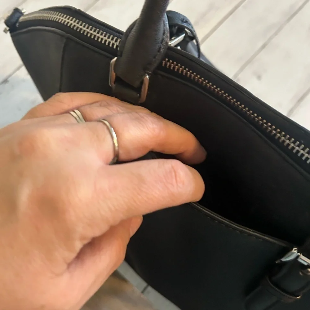 Michael Kors Nero Black and silver Purse with crossbody strap